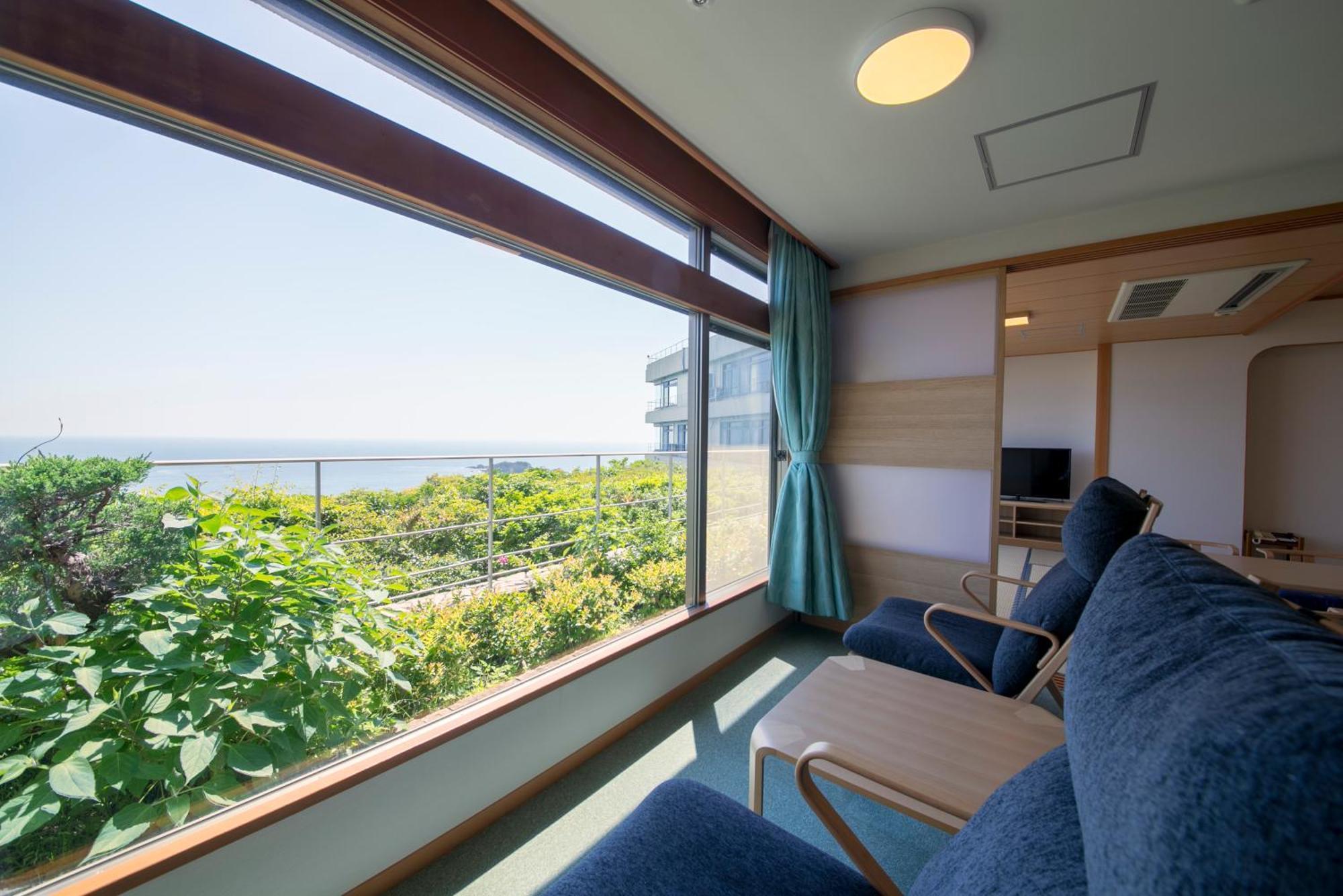 Hotel Urashima Кацуура Екстериор снимка