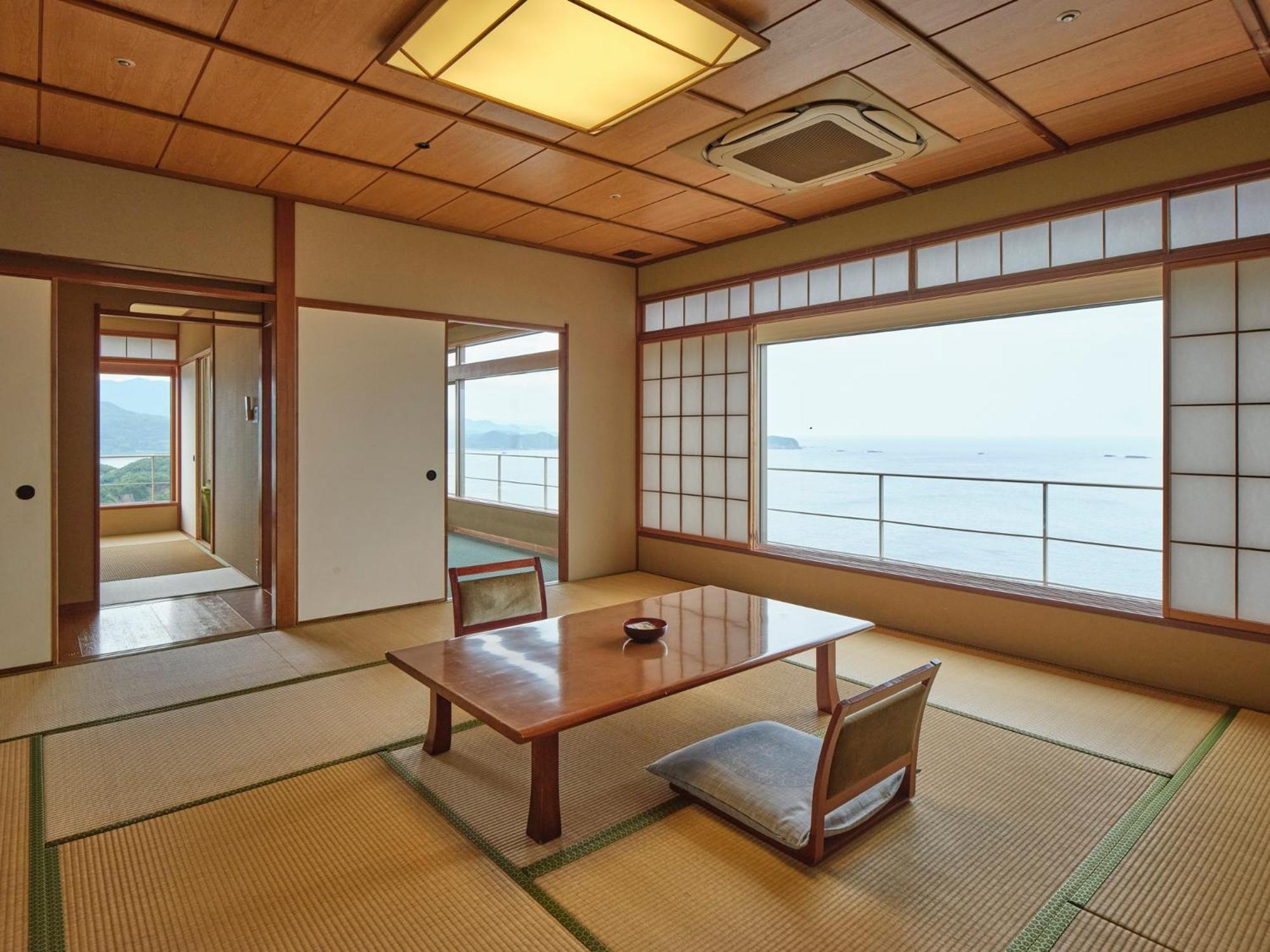 Hotel Urashima Кацуура Екстериор снимка